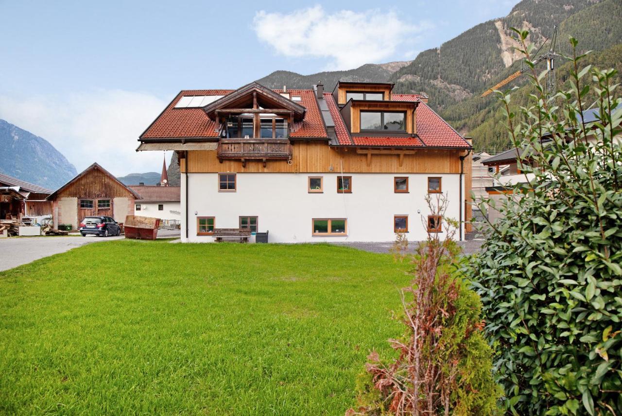 Apartement Bens Auszeit Top 5 Umhausen Bagian luar foto